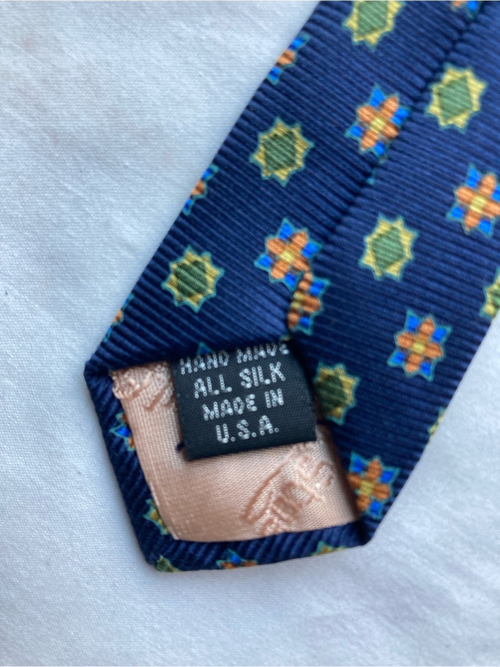 Paul Stuart Geometric Silk Hand Made USA Mens Tie Blue Multicolored 4.25x57 - Picture 4 of 4